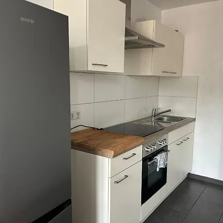 3 Monteurswohnung In 400 Jahre Alter Lateinschule Ls24 * Mönchengladbach