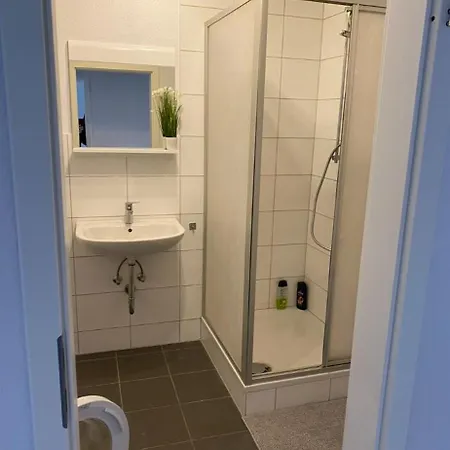 3 Monteurswohnung In 400 Jahre Alter Lateinschule Ls24 דירה Mönchengladbach