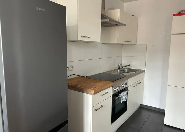 3 Monteurswohnung In 400 Jahre Alter Lateinschule Ls24 * メンヒェングラートバッハ