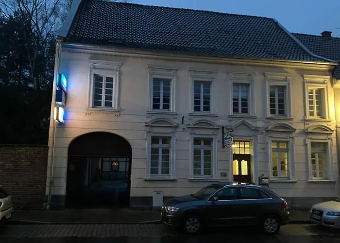 3 Monteurswohnung In 400 Jahre Alter Lateinschule Ls24 アパート *